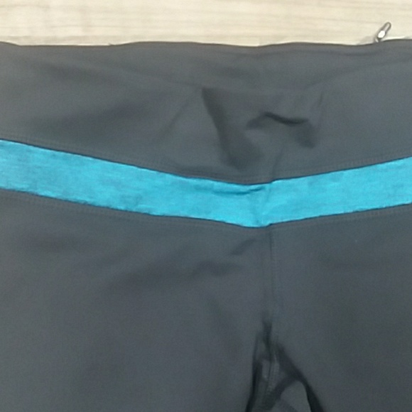 Kirkland Womens Active Yoga 3/4 Leggings - Picture 3 of 4